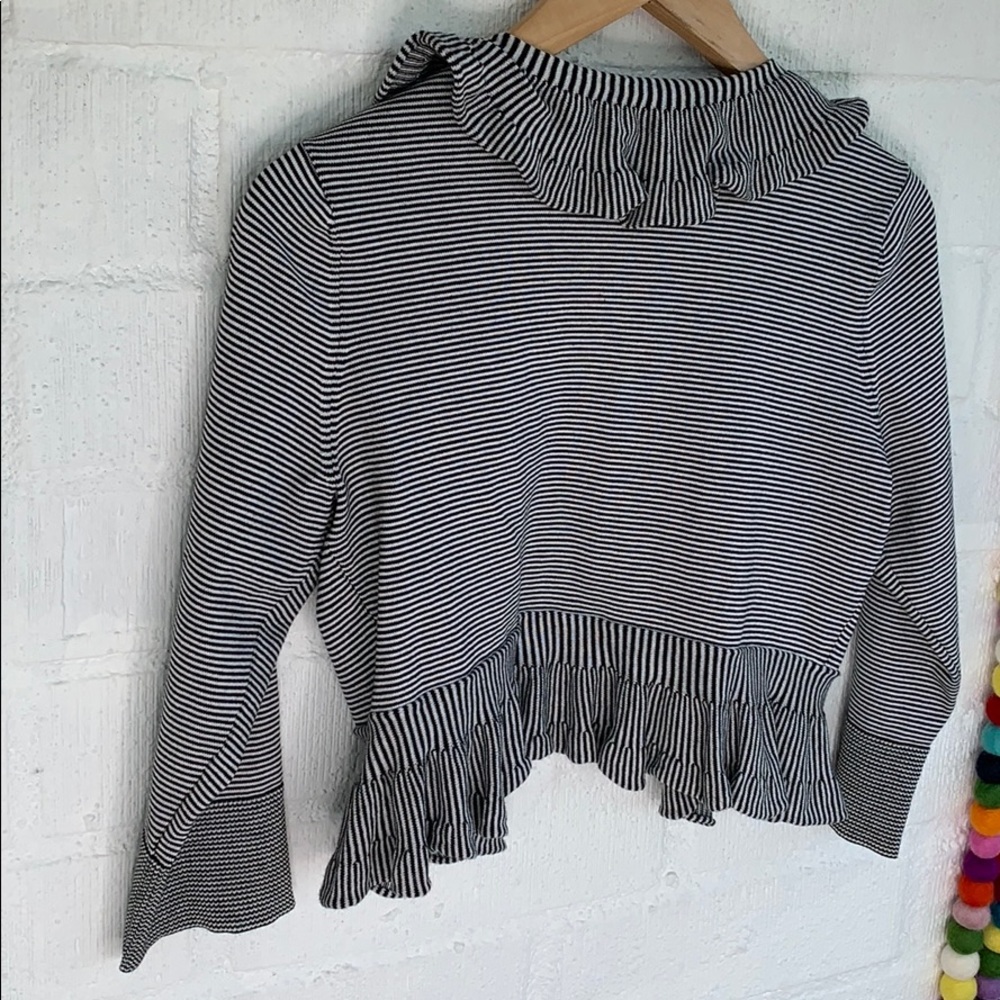 WHBM Ruffle Cropped Ruffle Shrug Off sz M - Picture 6 of 8